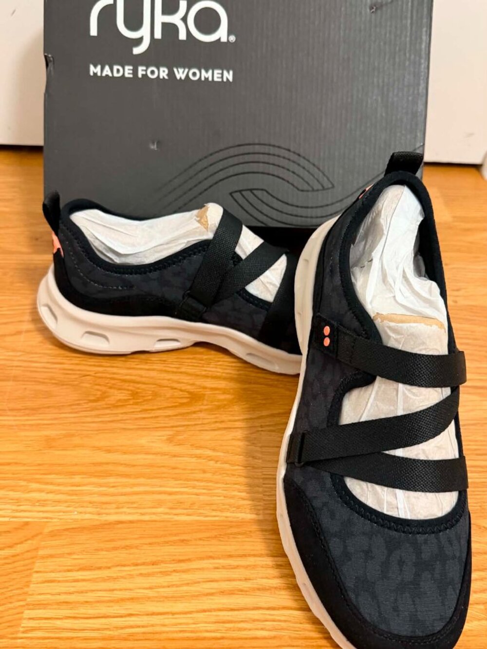 Ryka Walking Shoe Black Leopard Print - NEW with tags - US Size 7 Wide Width
